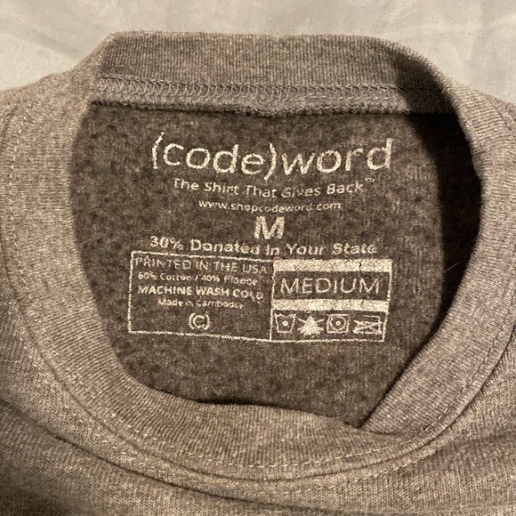 EUC Grey crop crew sweatshirt, 804 #RVA - Picture 2 of 2